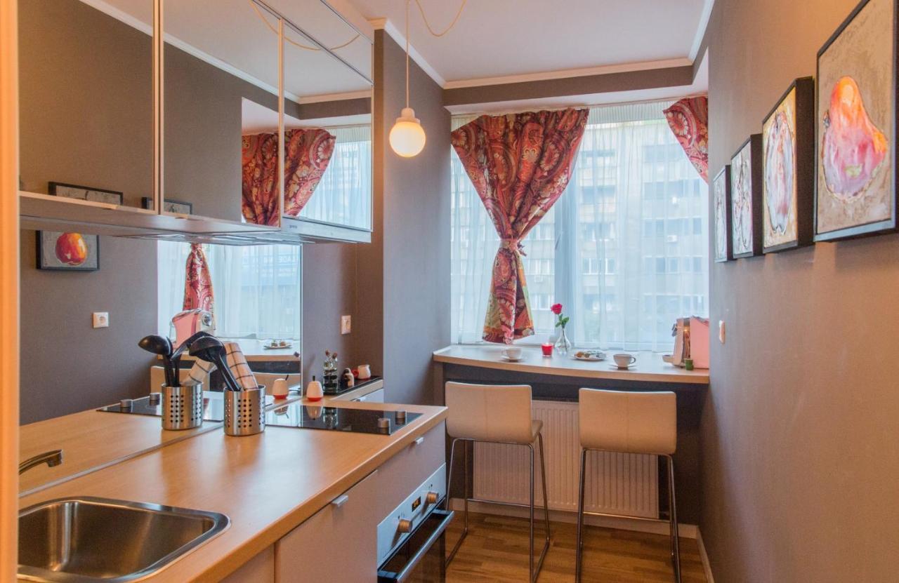 Spacious Downtown Apartment - Old Town Букурещ Екстериор снимка